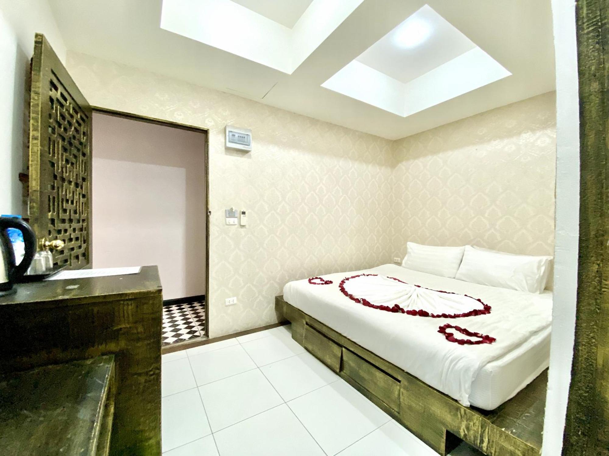 Beachwalk Patong Luaran gambar